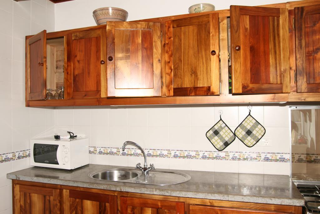 Quinta Dos Figos "5 Trevos Gold" Villa Praia da Vitoria Room photo